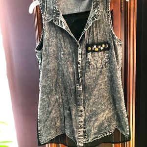 Buckle button down women’s shirt